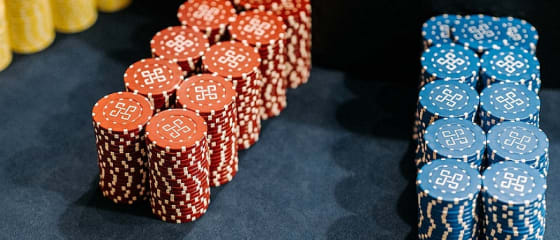Satieciet konkurentus uz neskaitāmiem galdiem tiešsaistes kazino turnīrā CrazyFox